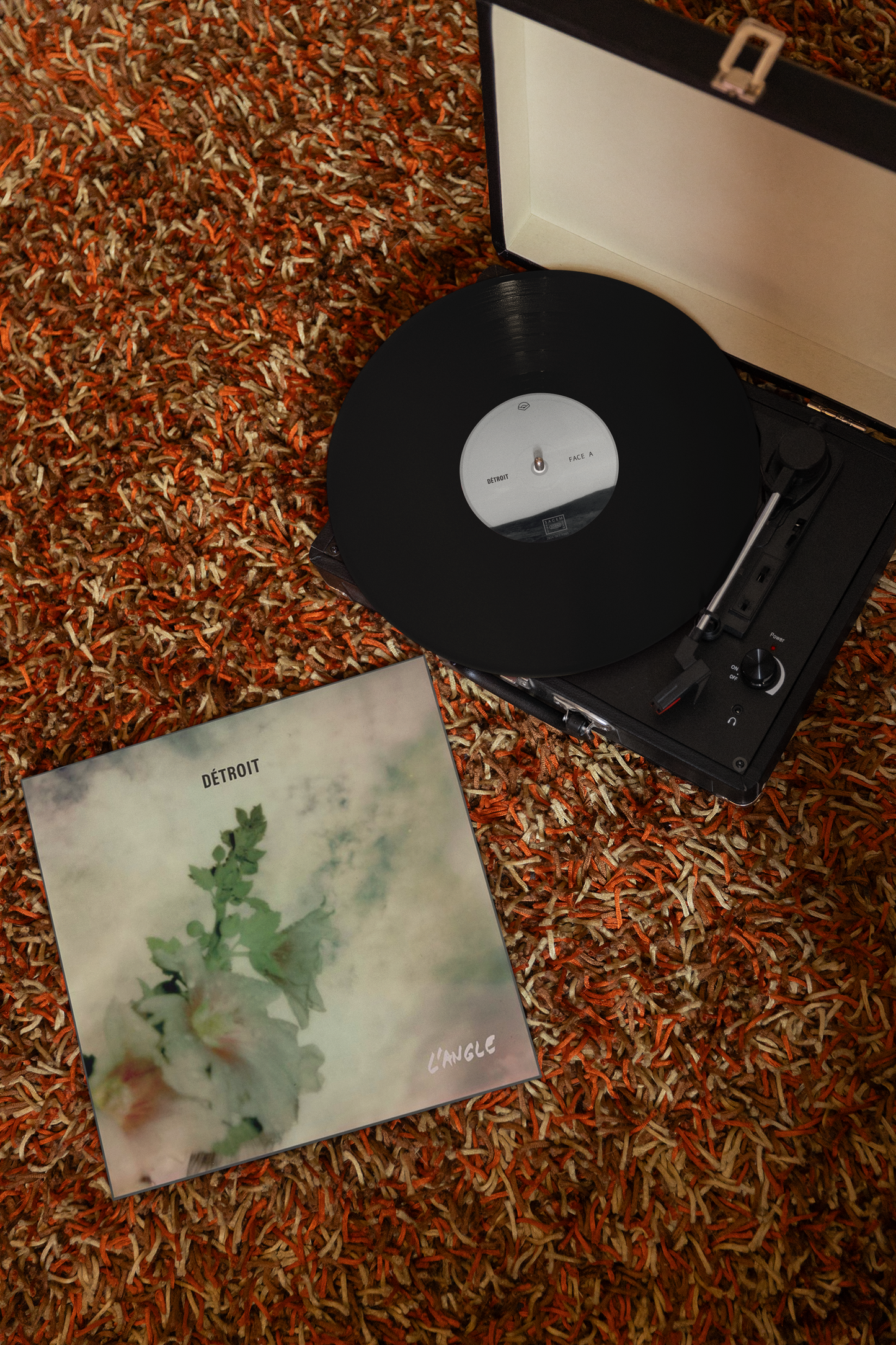 Vinyle couleur noire| Album L'Angle l Détroit